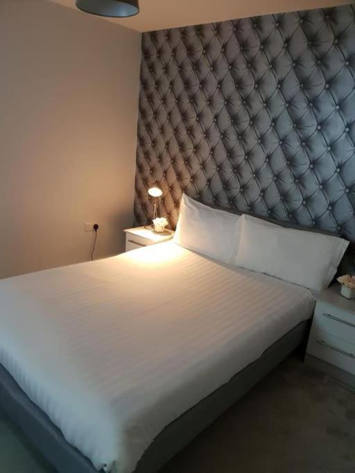 Luxury 9Ine Beautiful Bull Ring Apartment Free Parking Birmingham Eksteriør billede
