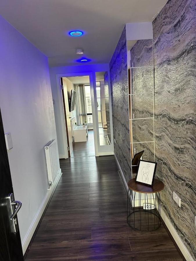 Luxury 9Ine Beautiful Bull Ring Apartment Free Parking Birmingham Eksteriør billede